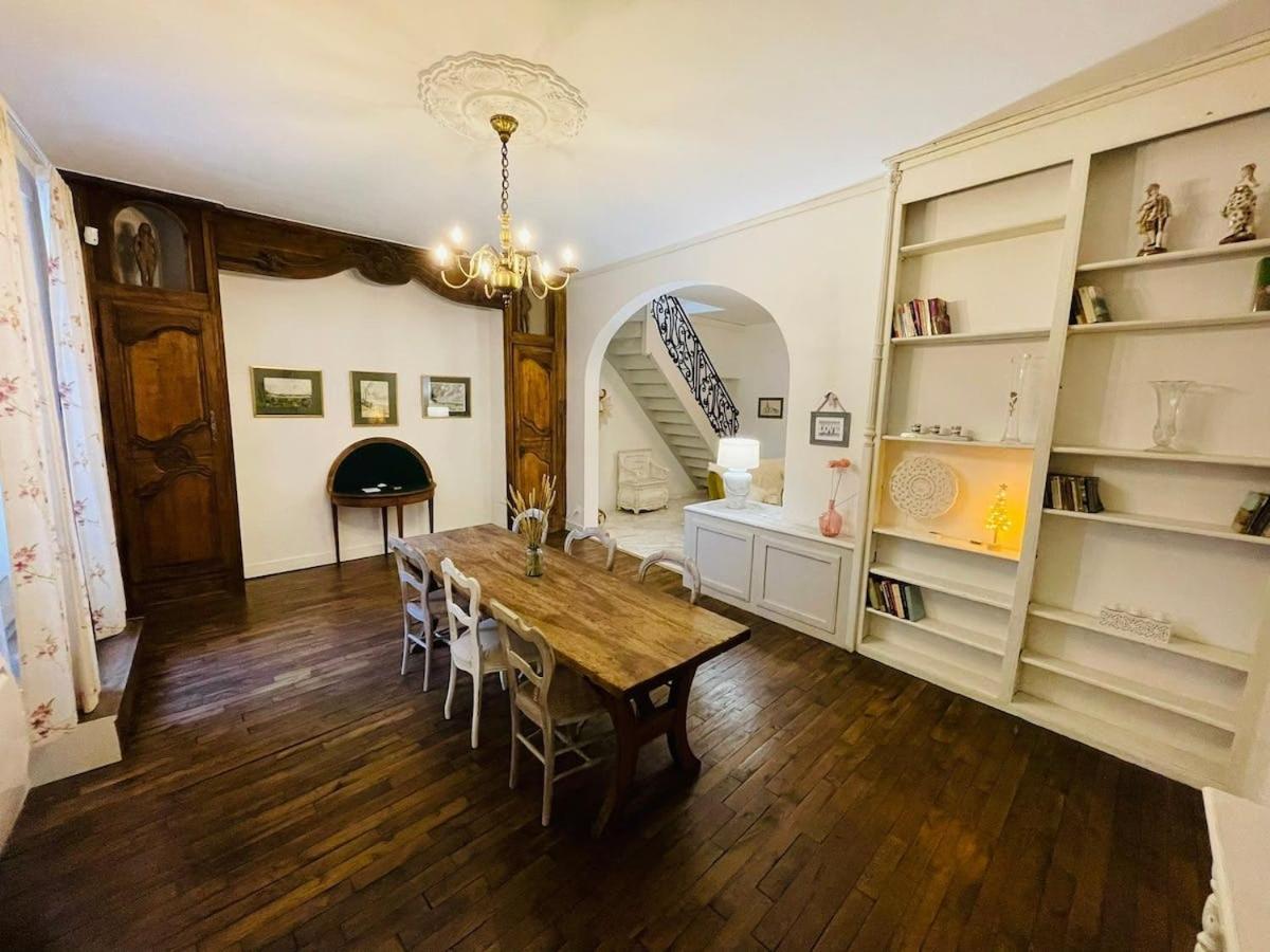 Magnifique Maison D’artiste Villa *